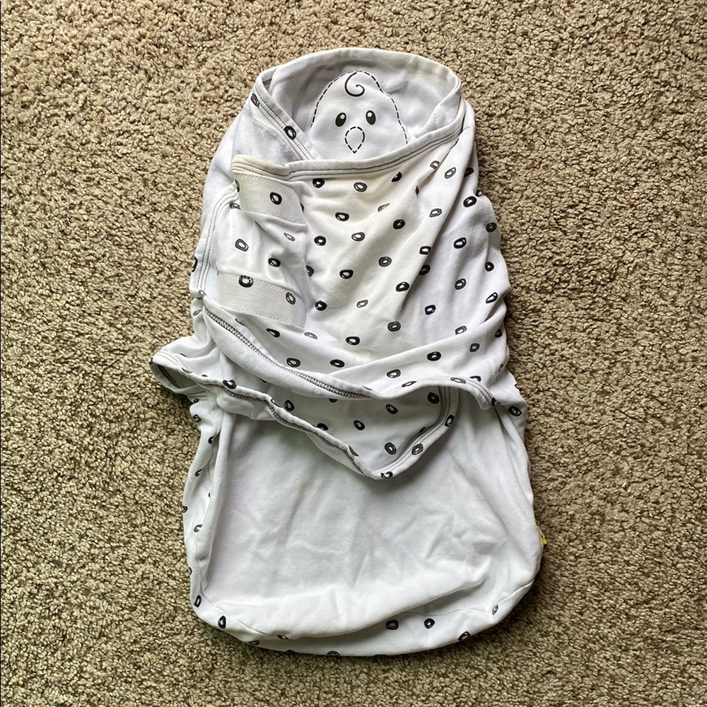 Nested bean weighted White Swaddle with Black Dots
